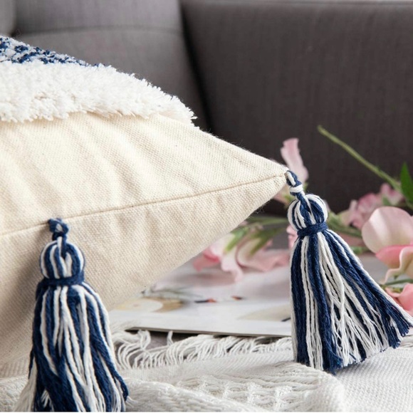 🎉HP| Luxury Home | Boho Woven Tassel Pillow Cover - Picture 3 of 6